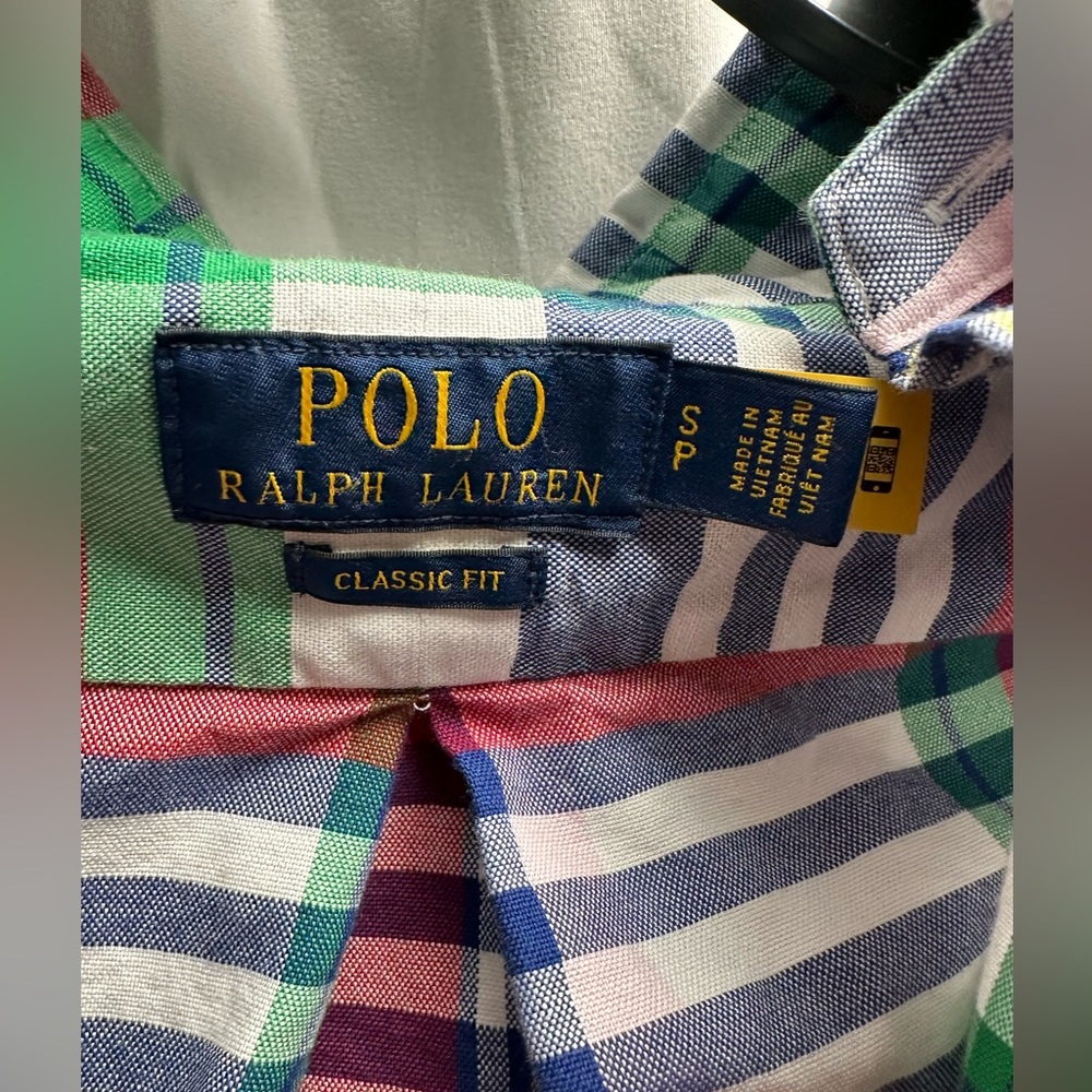 Men’s Size Small Ralph Lauren Button Up - Picture 3 of 3